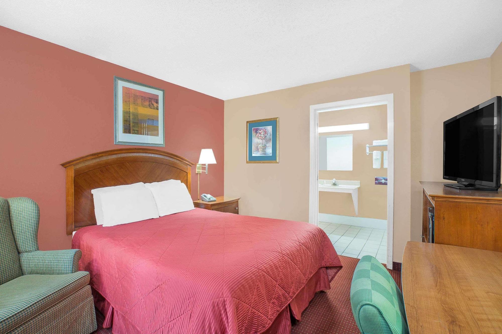 Hotel Super 8 By Wyndham Marion Nc Esterno foto